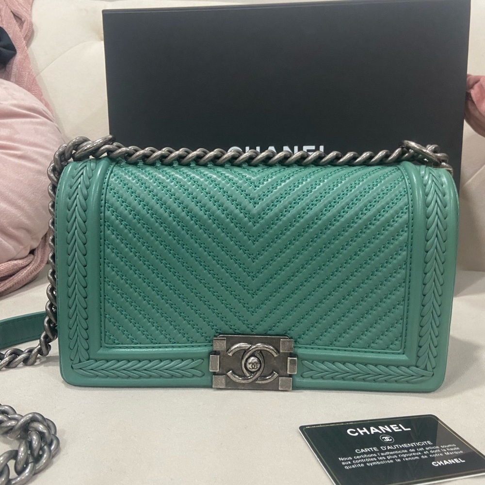 Rareš„Chanel Limited Edition Braided Trim Medium Boy Bag - Picture 1 of 12
